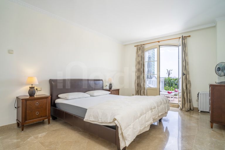 Adosado en venta en Aloha Real