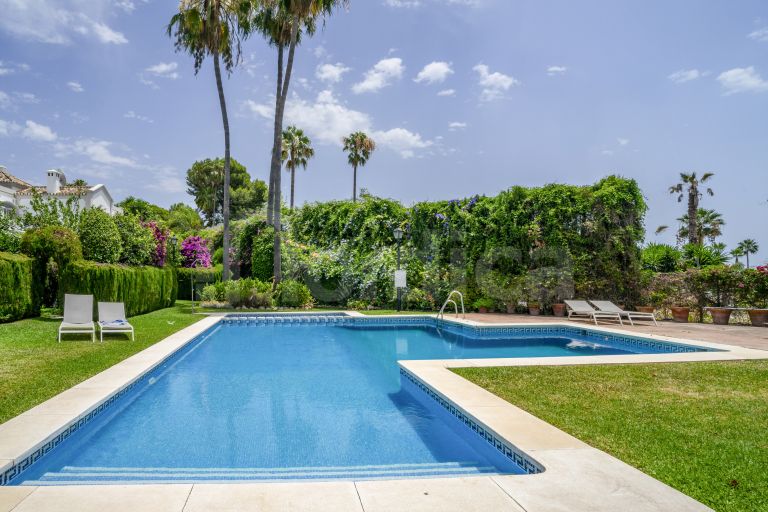 Adosado en venta en Aloha Real