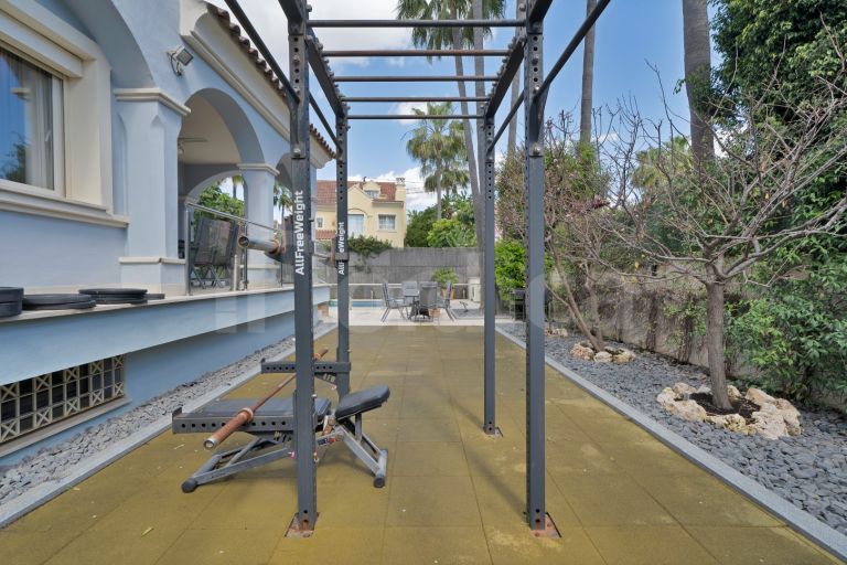 Villa for sale in Lorea Playa