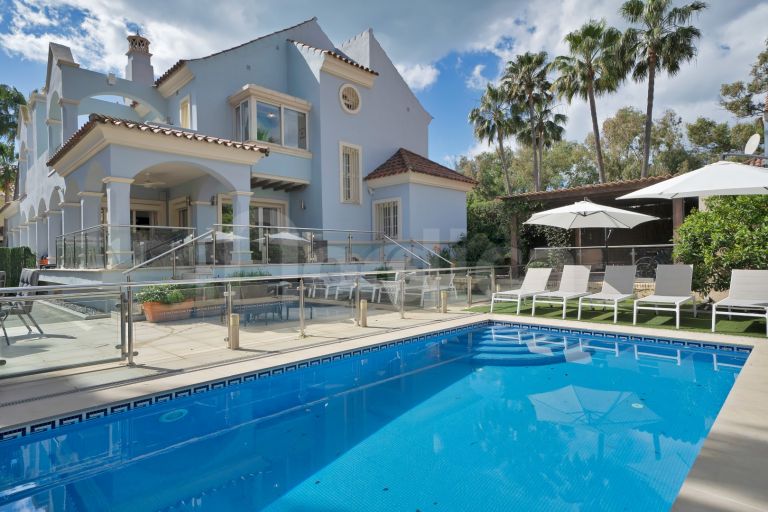 Villa for sale in Lorea Playa