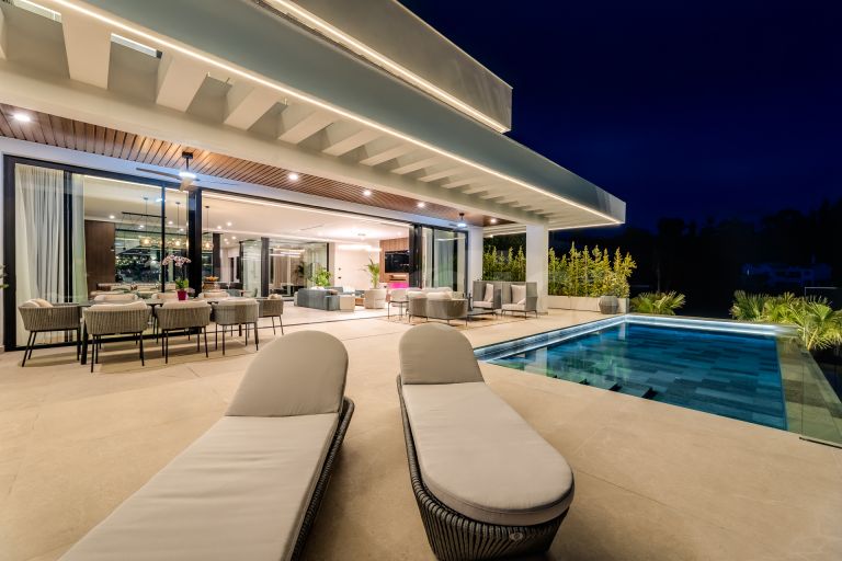 Villa zu verkaufen in El Madroñal