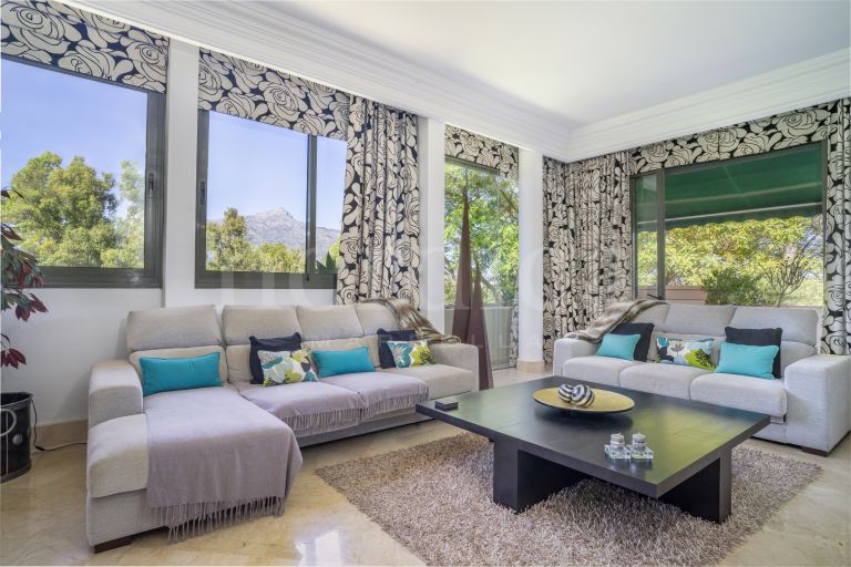 Stunning Duplex Penthouse for Sale in Lorcrigolf – Panoramic Golf & Mountain Views!