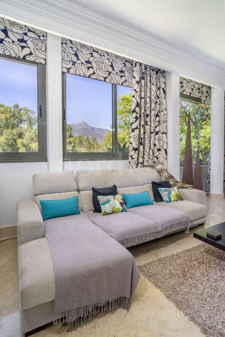 Stunning Duplex Penthouse for Sale in Lorcrigolf – Panoramic Golf & Mountain Views!