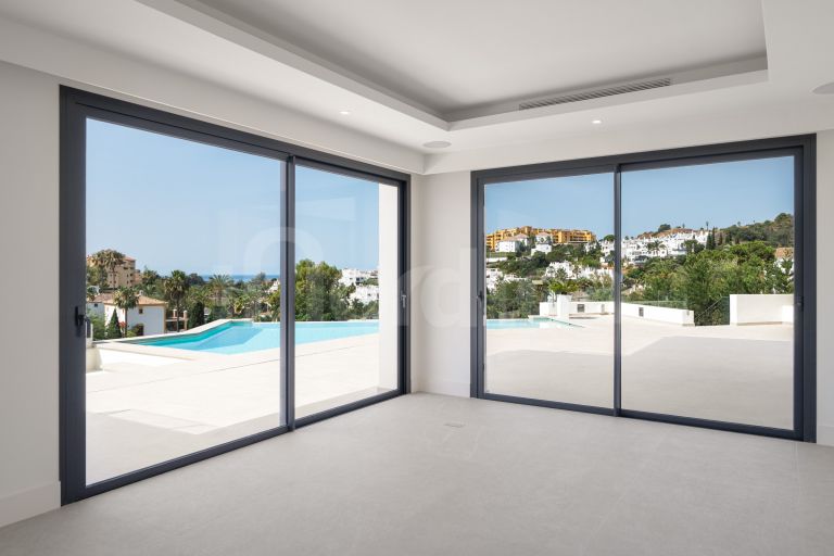 Villa for sale in La Resina Golf