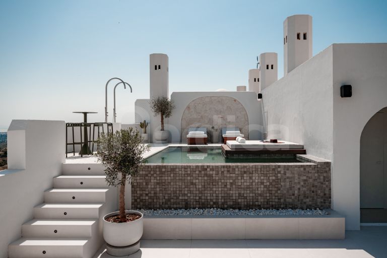 Penthouse for sale in Jardines Colgantes