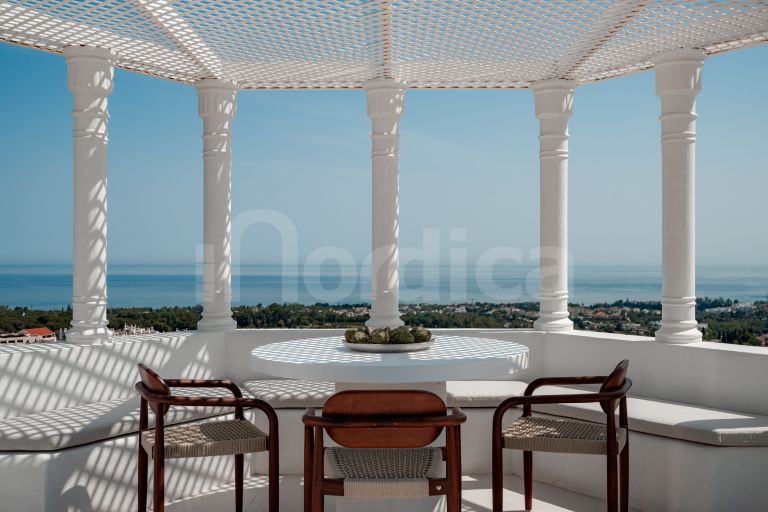 Penthouse for sale in Jardines Colgantes
