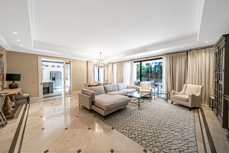 Villa zu verkaufen in Los Flamingos