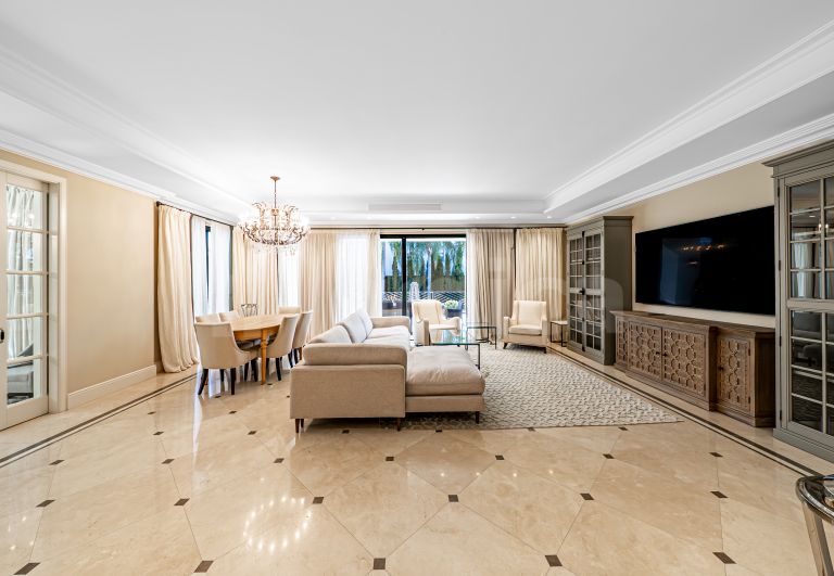 Villa zu verkaufen in Los Flamingos