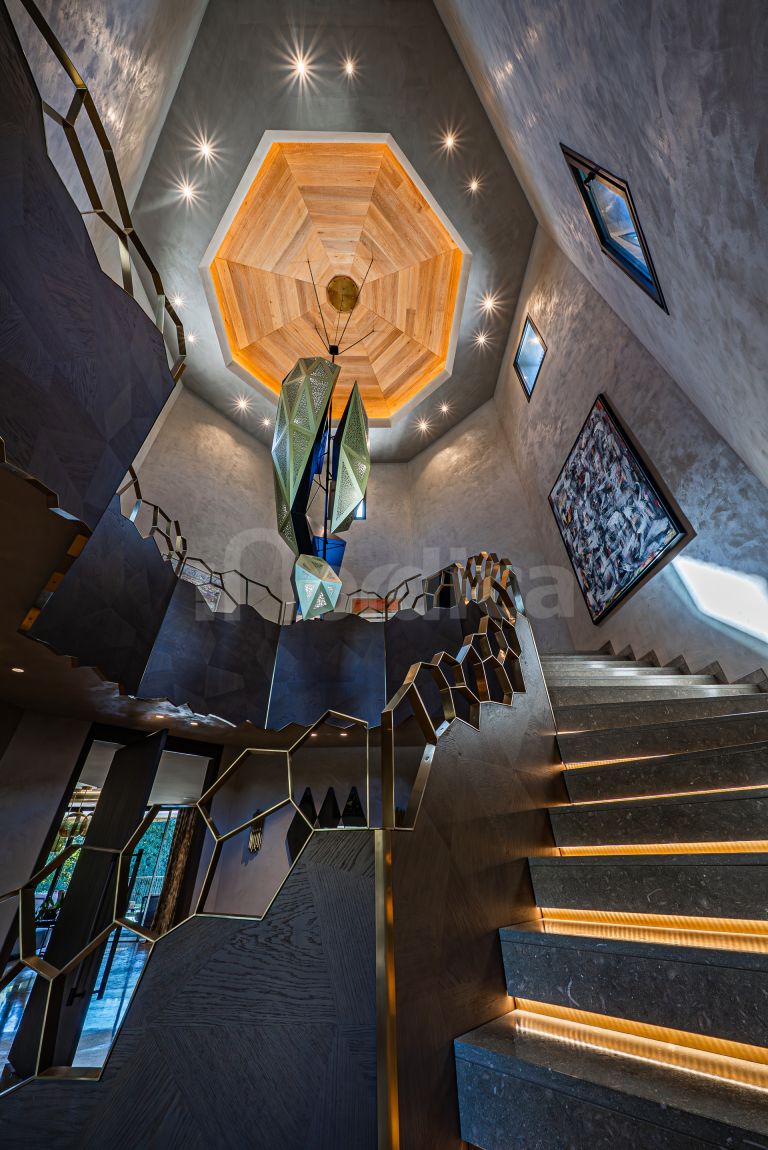 Villa for sale in Guadalmina Baja