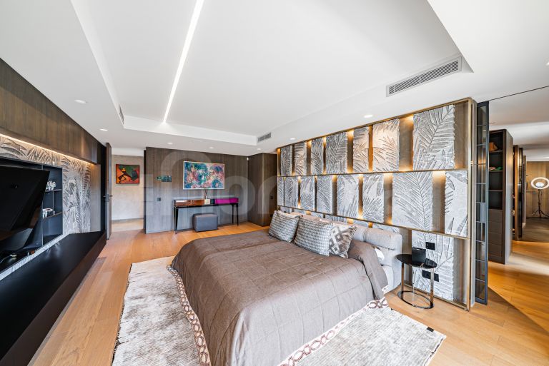 Villa for sale in Guadalmina Baja