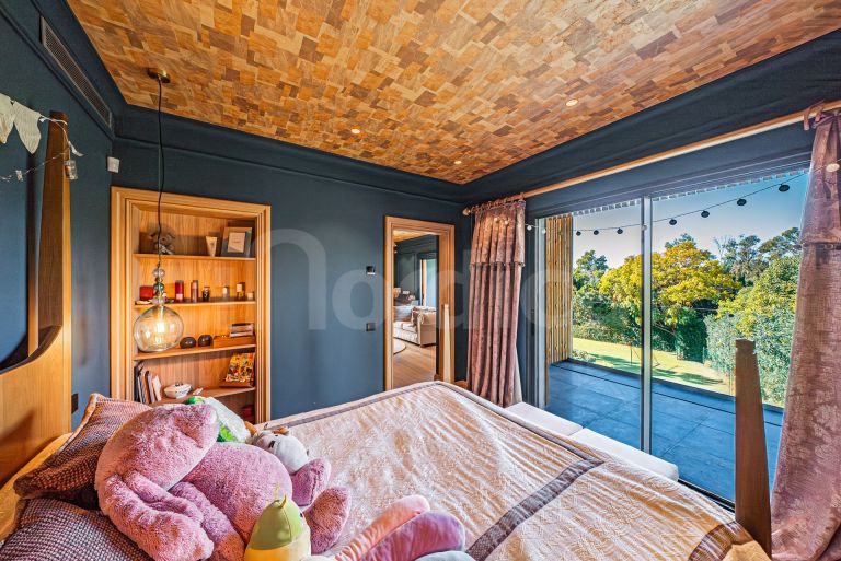 Villa for sale in Guadalmina Baja