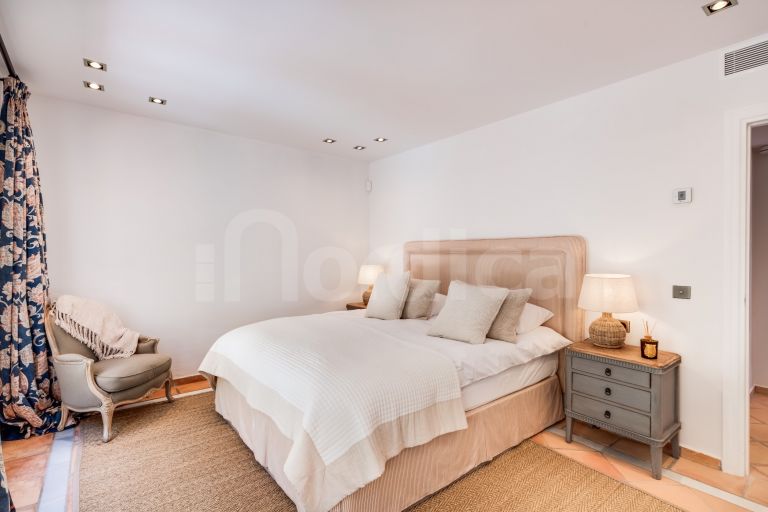 Markplanslägenhet till salu i La Zagaleta