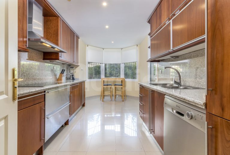 Ground Floor Apartment a vendre à Albatross Hill