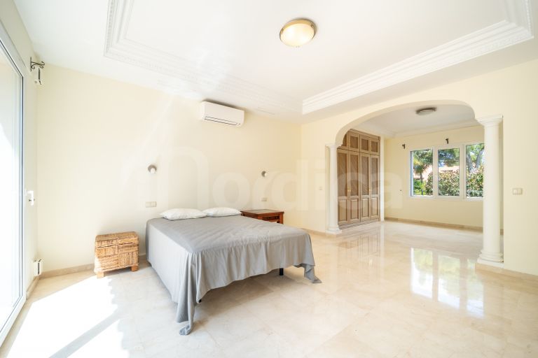 Villa for sale in Paraiso Barronal