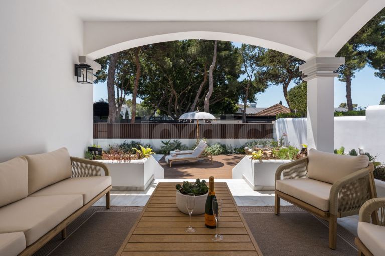 Villa for sale in Altos del Rodeo