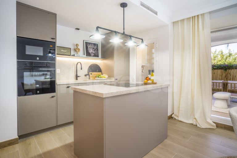 Ground Floor Apartment for sale in La Dama de Noche