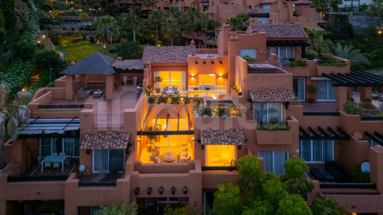 Duplex Penthouse for sale in Alminar de Marbella