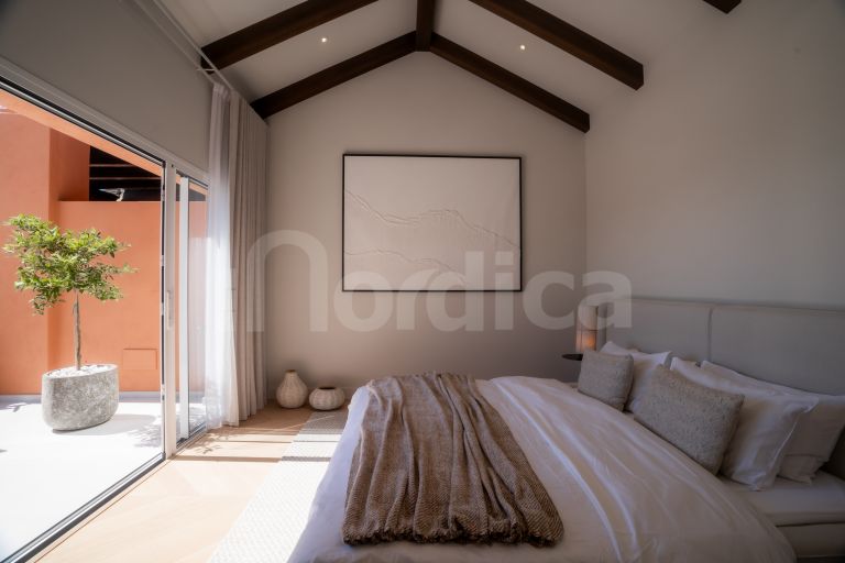 Duplex Penthouse for sale in Alminar de Marbella