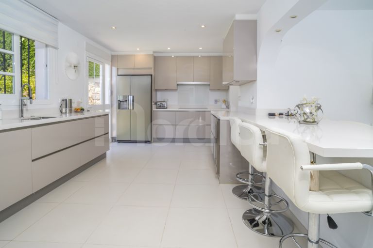 Villa for sale in Marbella Country Club