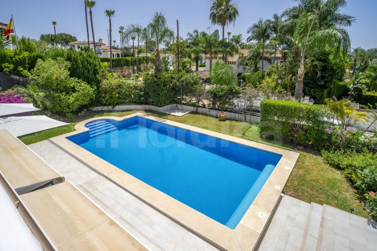 Villa for sale in Marbella Country Club