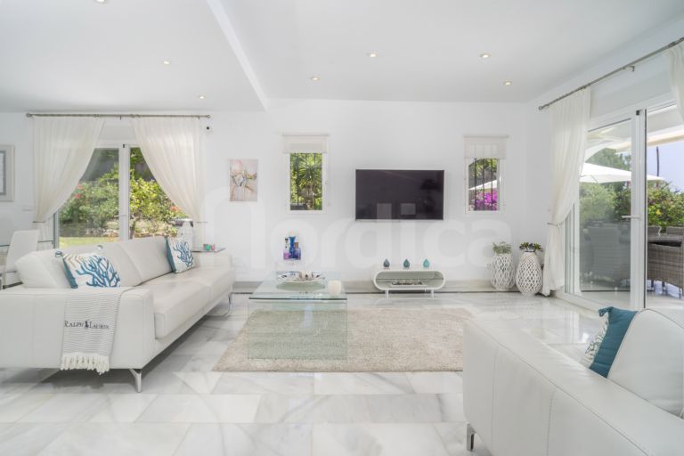 Villa for sale in Marbella Country Club