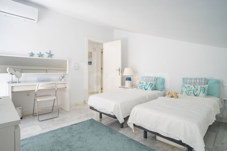 Villa for sale in Marbella Country Club