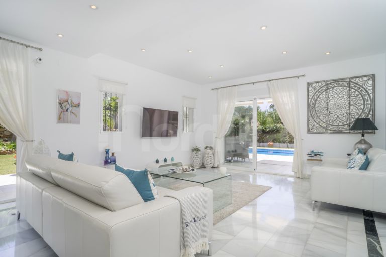 Villa for sale in Marbella Country Club