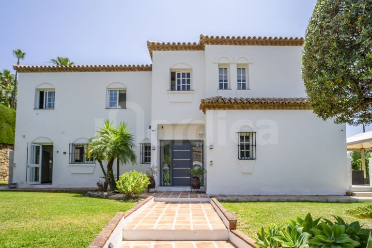 Villa for sale in Marbella Country Club