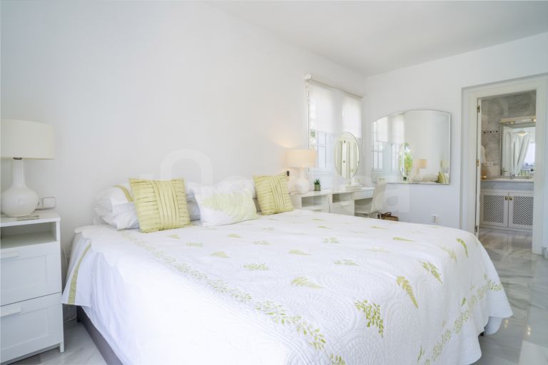 Villa for sale in Marbella Country Club