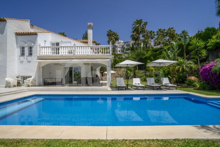 Villa for sale in Marbella Country Club