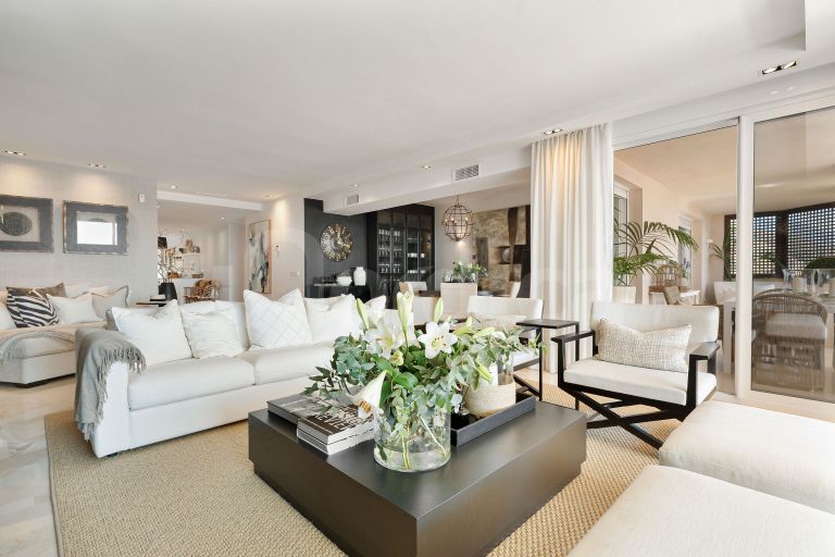 Apartment for sale in Albatross Hill