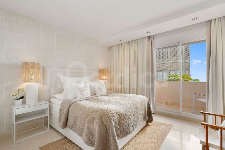 Apartment for sale in Albatross Hill