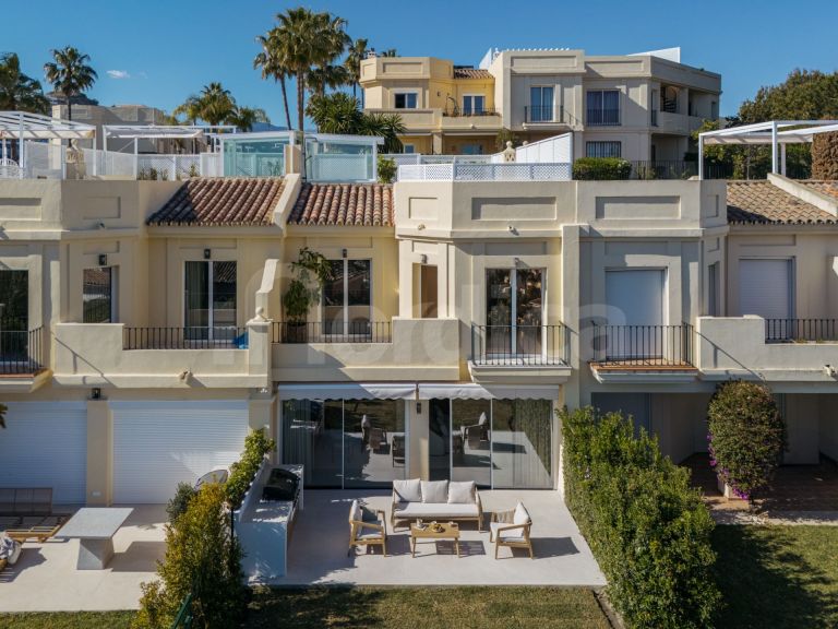 Town House for sale in La Quinta Hills