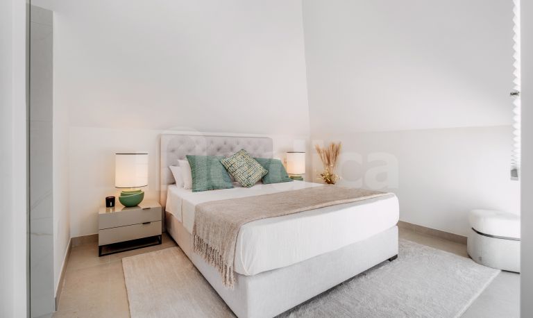 Duplex Penthouse for sale in Las Lolas