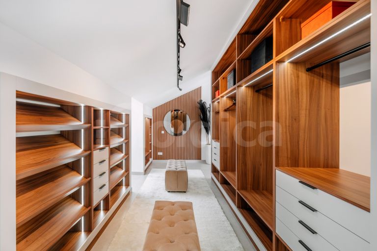 Duplex Penthouse for sale in Las Lolas