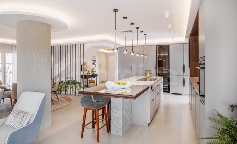 Duplex Penthouse for sale in Las Lolas