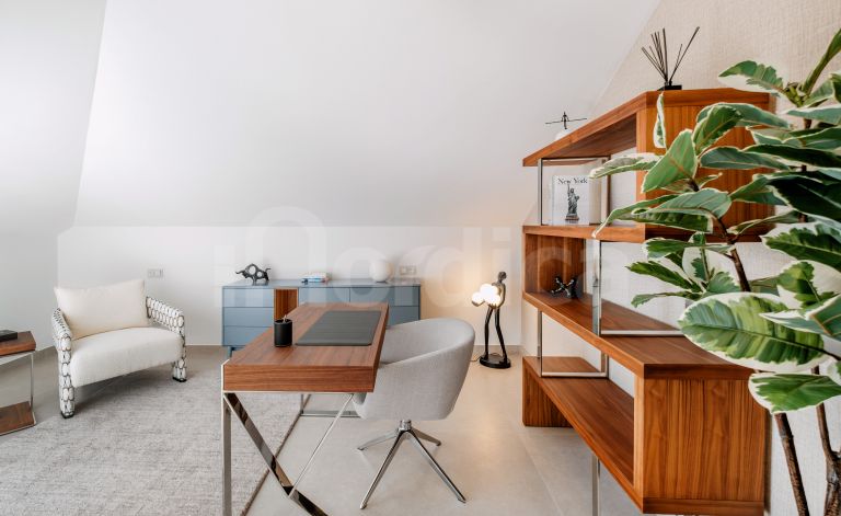 Duplex Penthouse for sale in Las Lolas