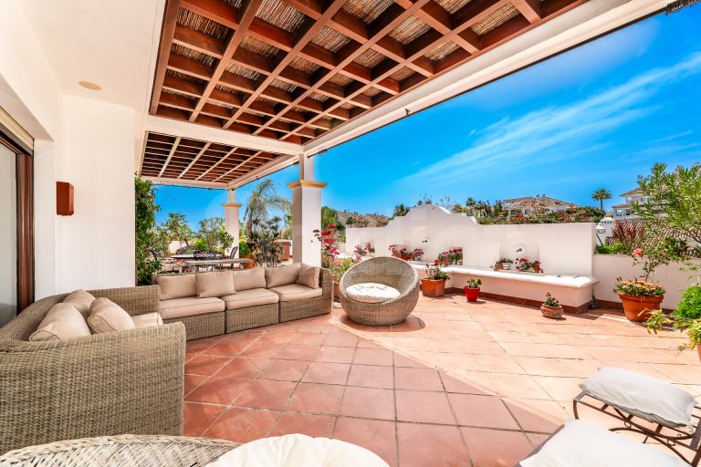 Duplex Penthouse for sale in Lomas del Rey