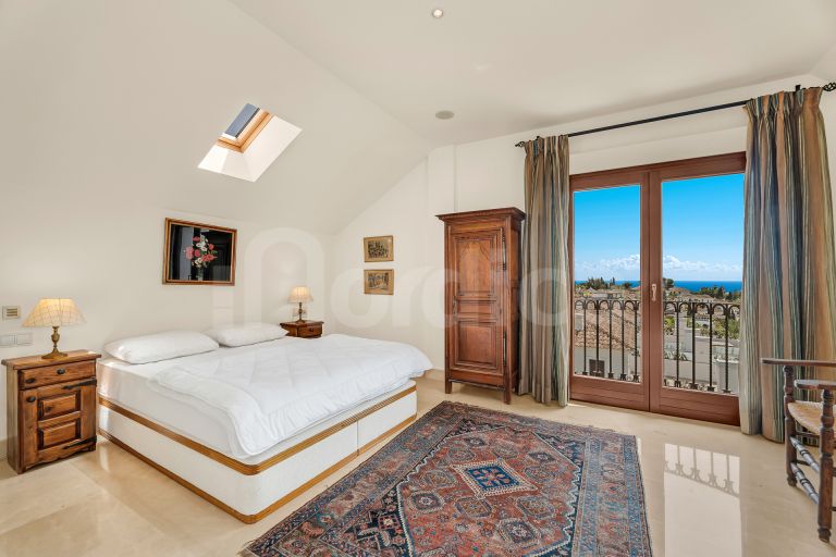 Duplex Penthouse for sale in Lomas del Rey