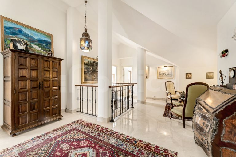 Duplex Penthouse for sale in Lomas del Rey