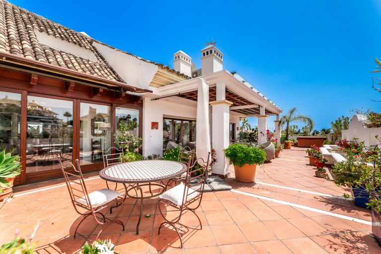 Duplex Penthouse for sale in Lomas del Rey