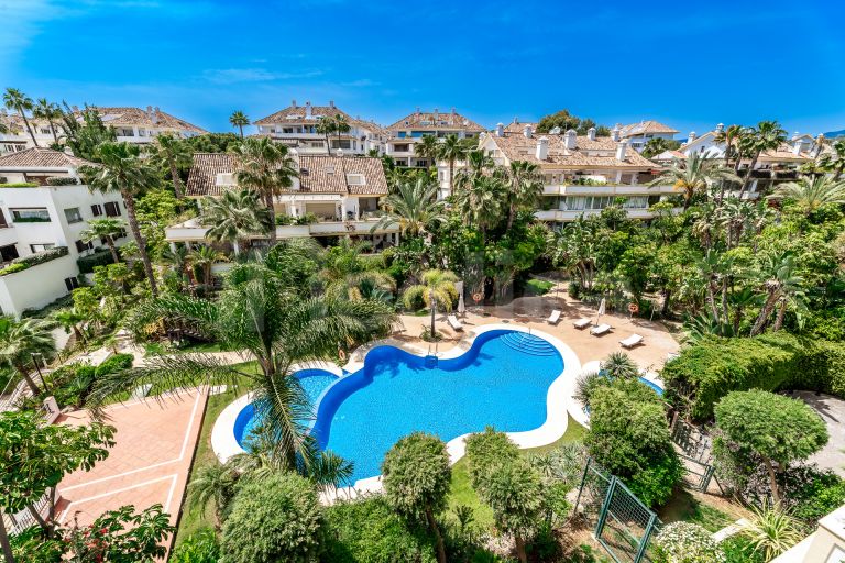 Duplex Penthouse for sale in Lomas del Rey