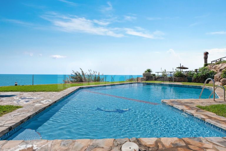 Town House for sale in Bahia Azul