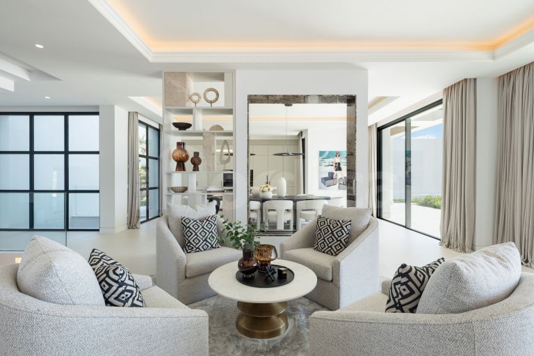 Villa for sale in Monte Halcones