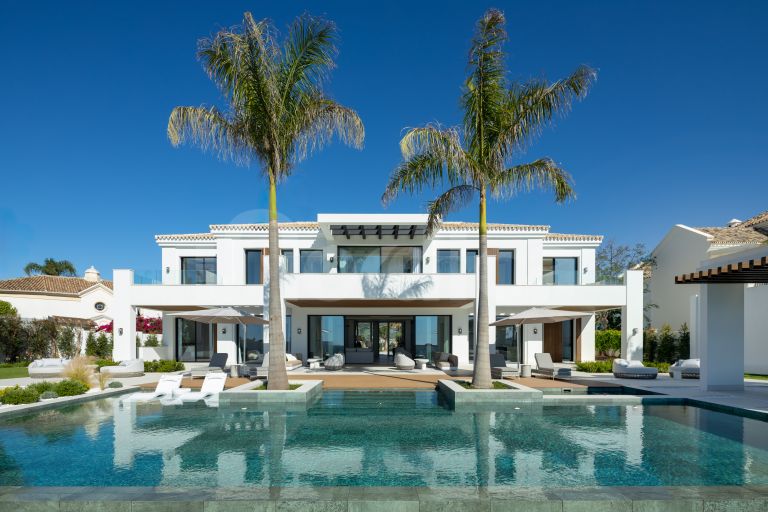 Villa for sale in Monte Halcones