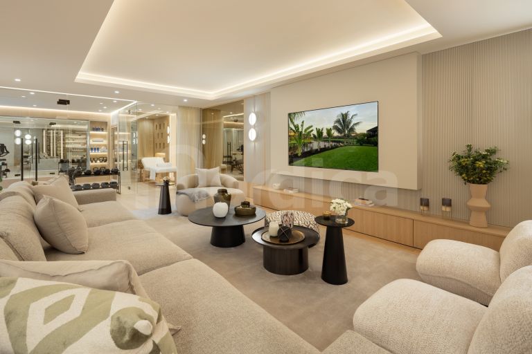 Villa for sale in Monte Halcones