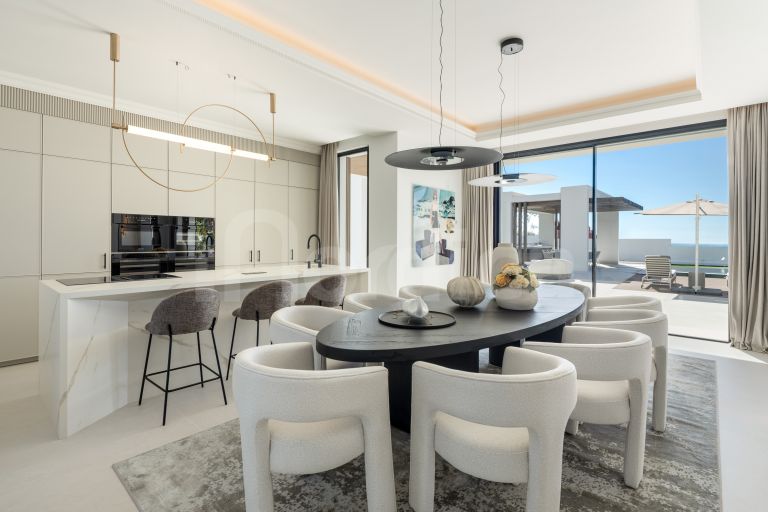 Villa for sale in Monte Halcones