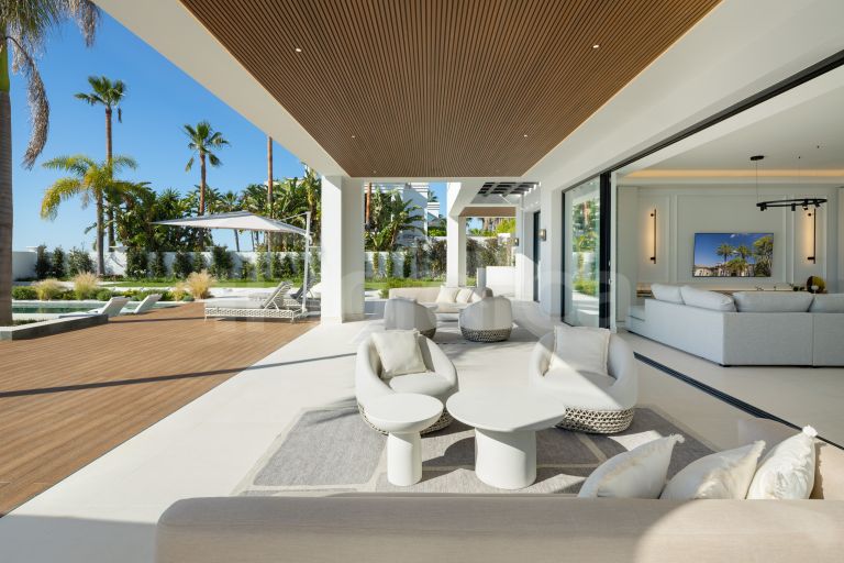 Villa for sale in Monte Halcones