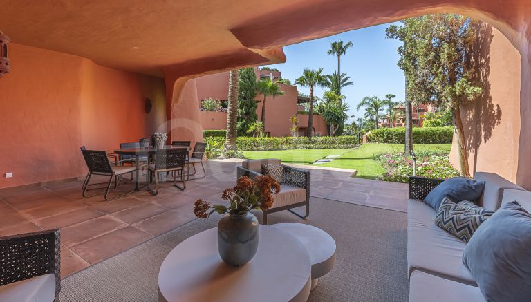 Ground Floor Apartment for sale in Torre Bermeja