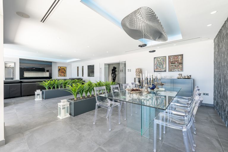 Villa for sale in Cala de Mijas
